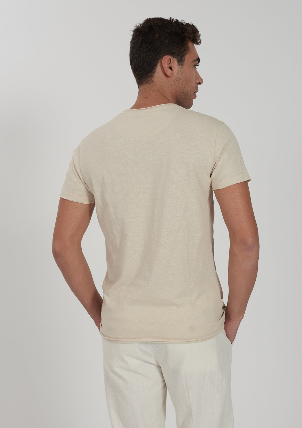 T-shirt uomo scollo a V taschino YES ZEE