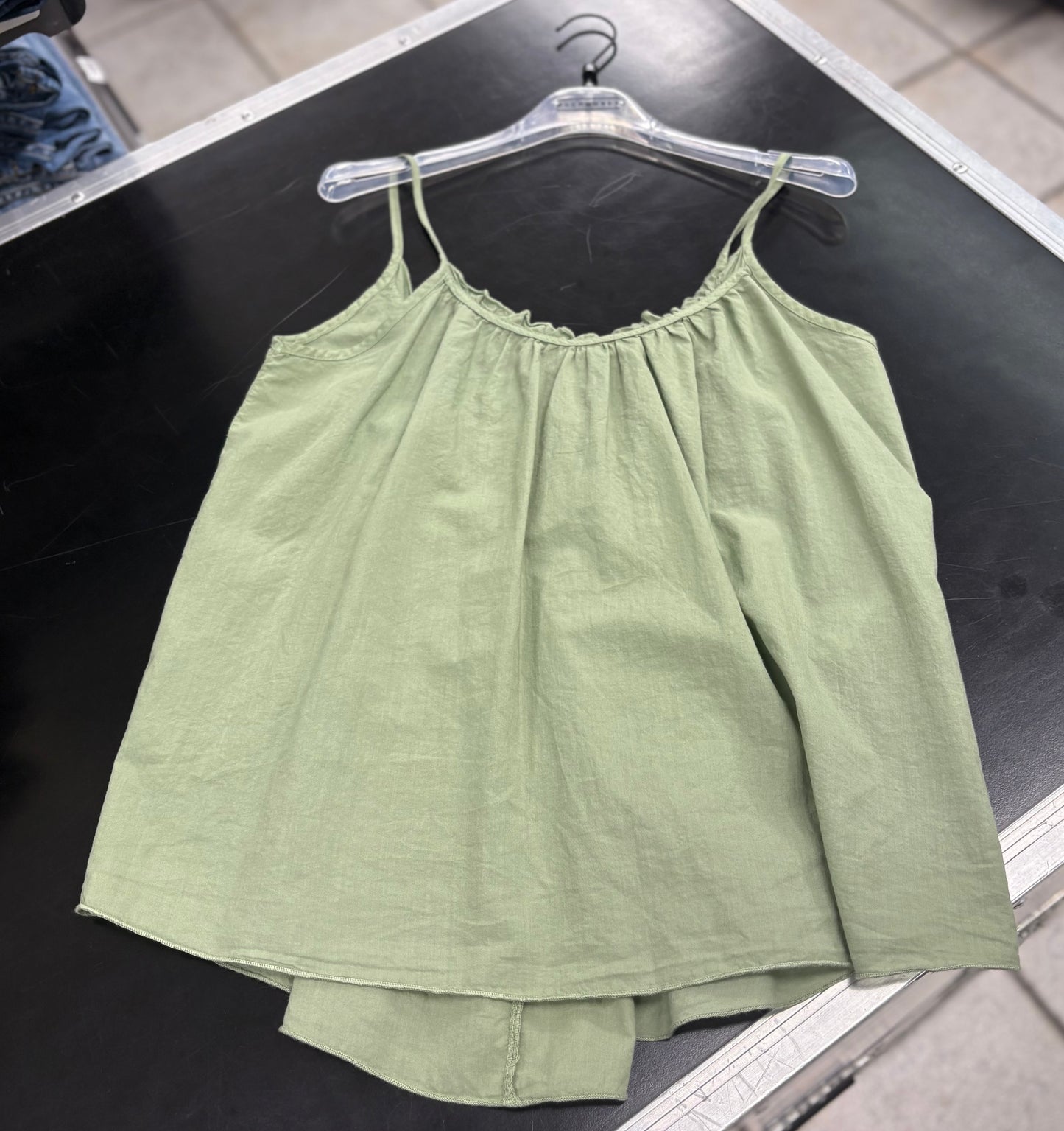 Top donna scollo retro MUCH MONEY