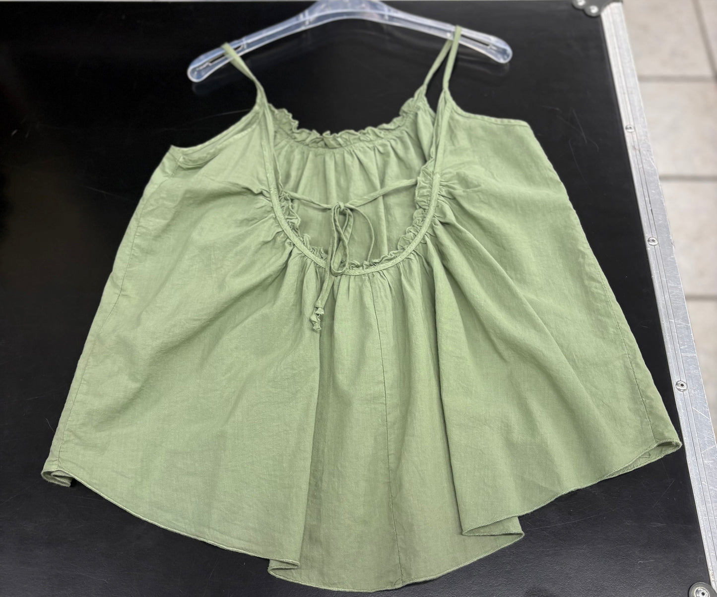Top donna scollo retro MUCH MONEY