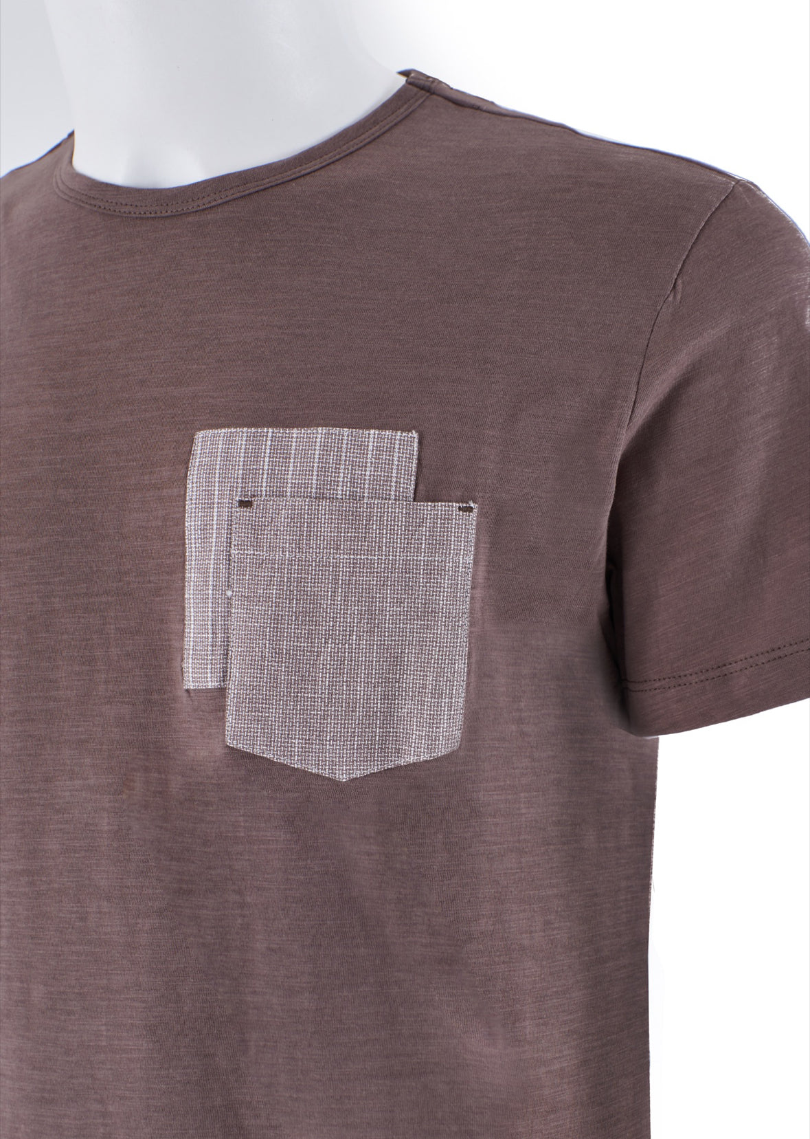 T-shirt con applicazione tasca YES ZEE